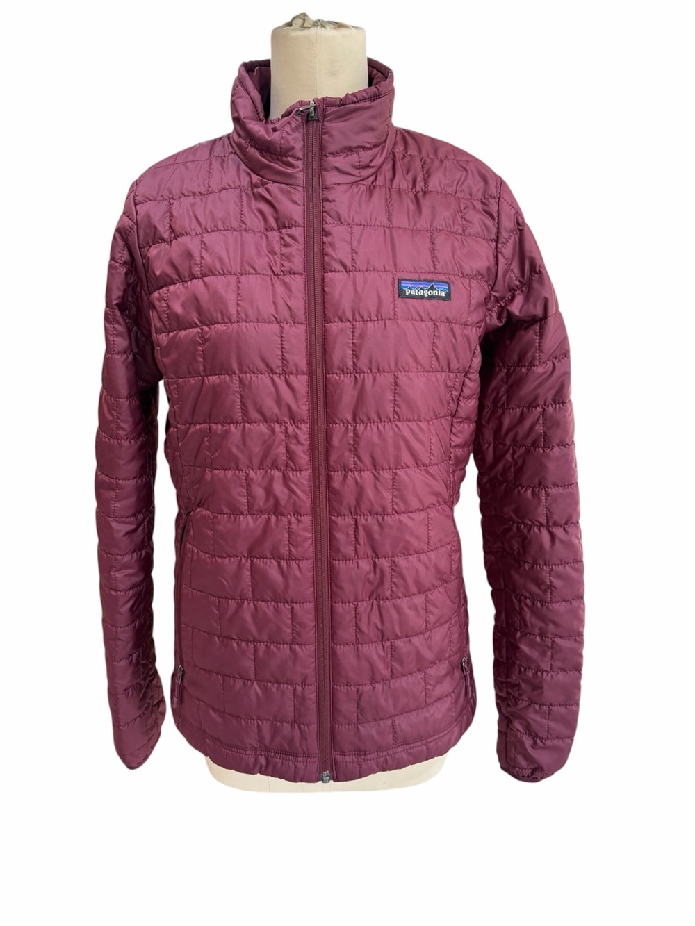 Patagonia woman’s Nanopuff jacket size medium
